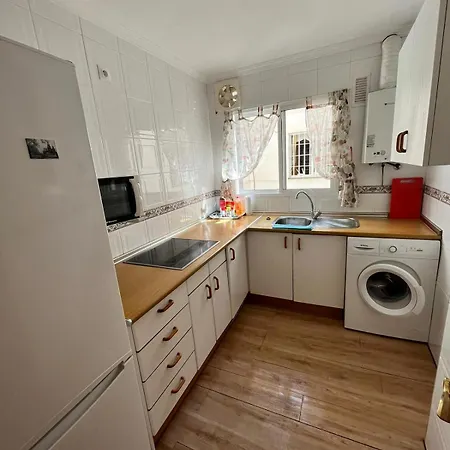 Resbalaje Homes Calle Granada 2b *